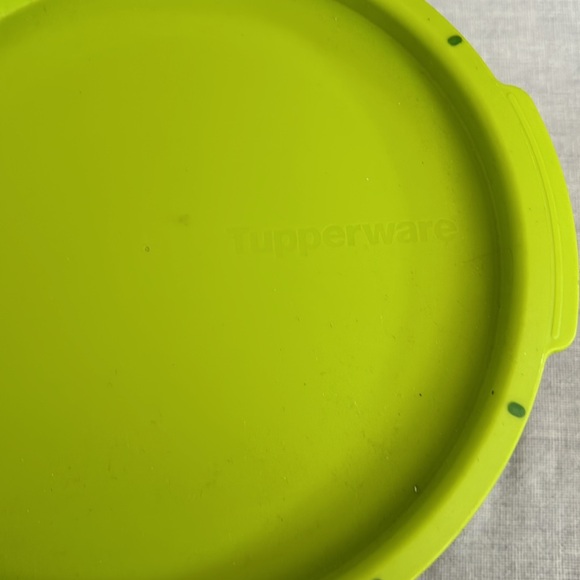 Tupperware - Picture 2 of 8